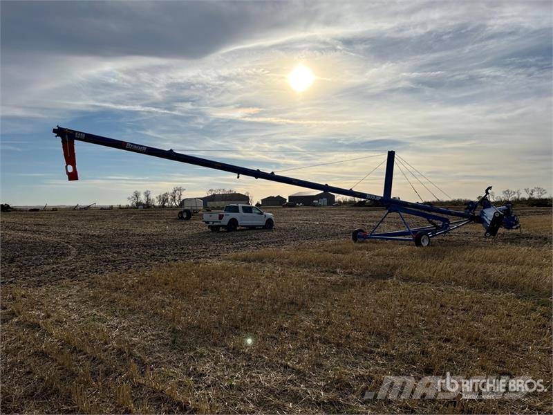 Brandt 1070 HP 10 in x 70 ft Swing Grain Auger Transportna oprema