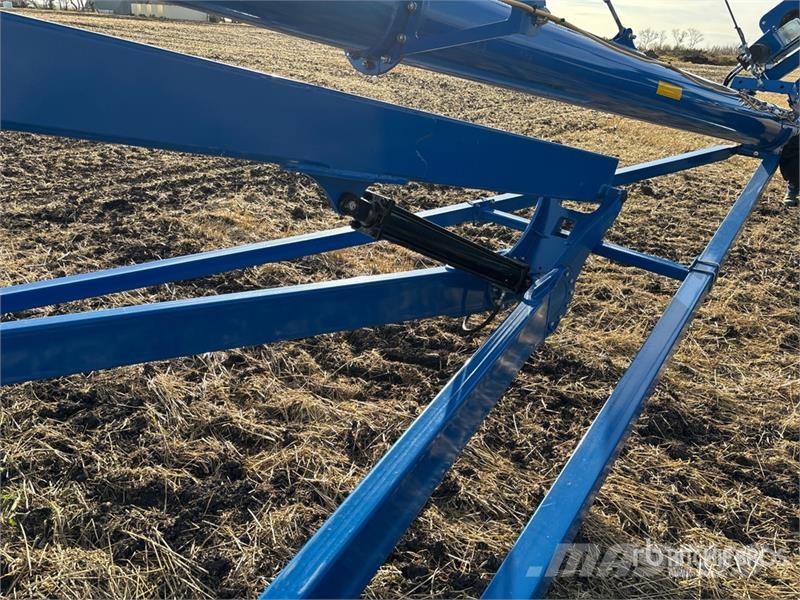 Brandt 1070 HP 10 in x 70 ft Swing Grain Auger Transportna oprema