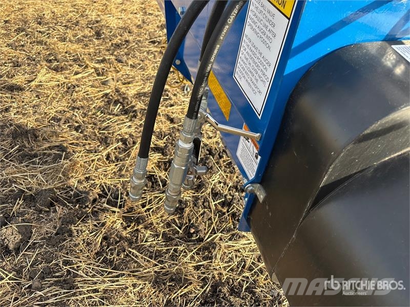 Brandt 1070 HP 10 in x 70 ft Swing Grain Auger Transportna oprema