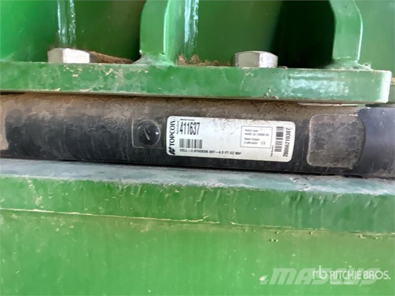 Brandt 1320XT 1320 bu S/A Grain Cart Viljavaunut