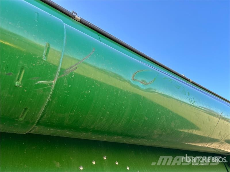 Brandt 1320XT 1320 bu S/A Grain Cart Viljavaunut