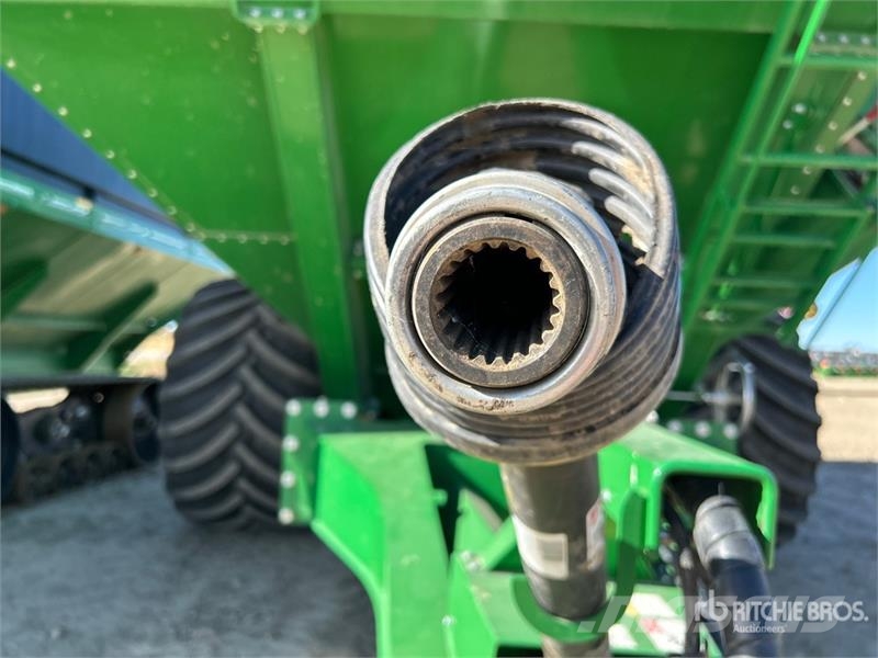Brandt 1320XT 1320 bu S/A Grain Cart Viljavaunut