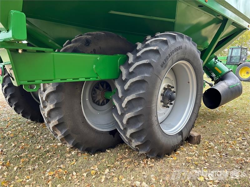Brandt 1322XR 1300 bu T/A Grain Cart Getreideanhänger