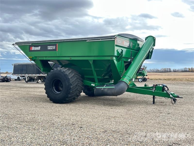 Brandt 1322XR 1300 bu S/A Grain Cart Reboques de grãos e silagem