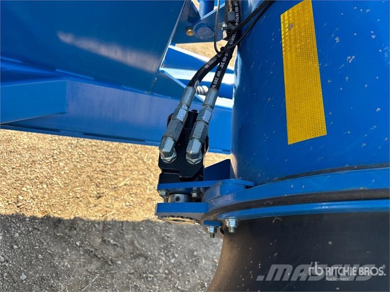 Brandt 1322XR 1300 bu S/A Grain Cart Prikolice za zrno