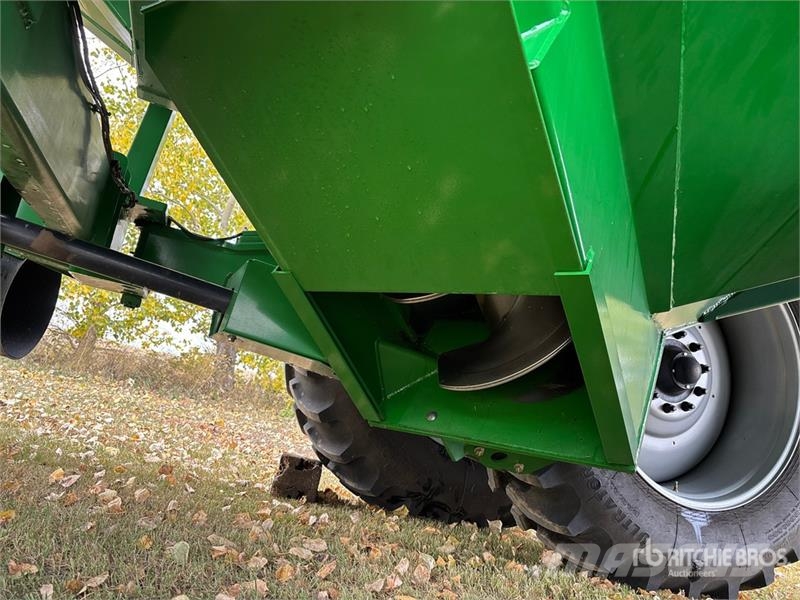 Brandt 1322XR 1300 bu T/A Grain Cart Getreideanhänger