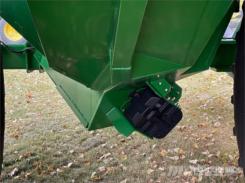 Brandt 1322XR 1300 bu T/A Grain Cart Getreideanhänger