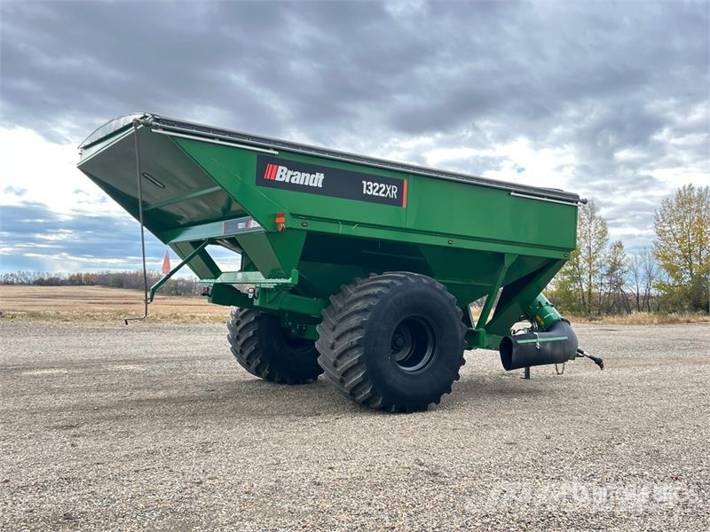 Brandt 1322XR 1300 bu S/A Grain Cart Reboques de grãos e silagem