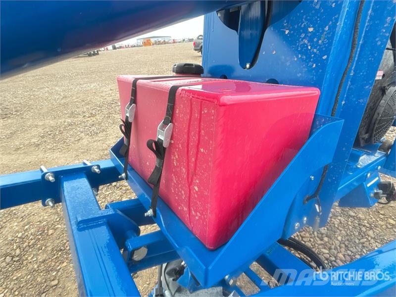 Brandt 1345A 13 in x 45 ft Utrough Grain Auger Konveieriseadmed