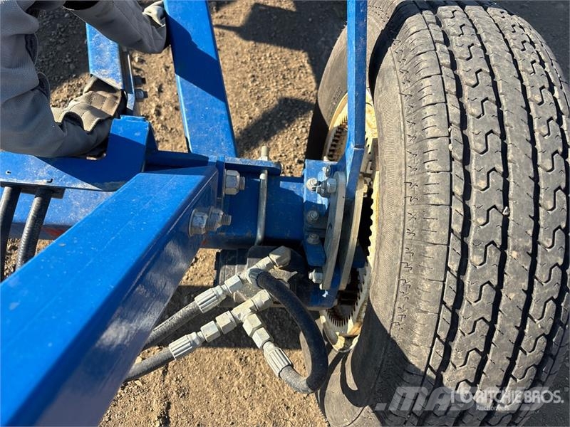 Brandt 1345ALP 13 in x 45 ft Grain Auger معدات نقل