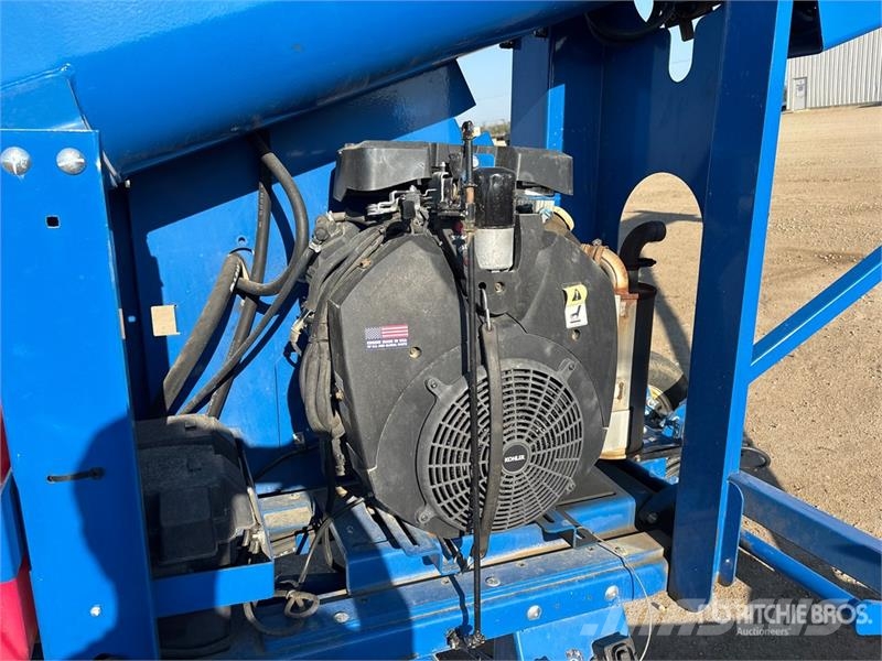 Brandt 1345ALP 13 in x 45 ft Grain Auger معدات نقل