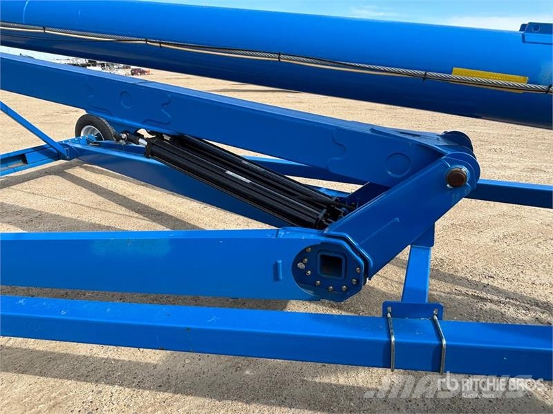 Brandt 1370 معدات نقل