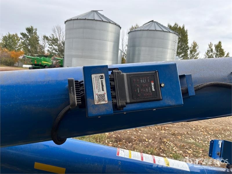 Brandt 1370HP 13 in x 70 ft Swing Grain Auger Förderbänder