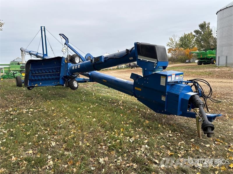 Brandt 1370HP 13 in x 70 ft Swing Grain Auger Förderbänder