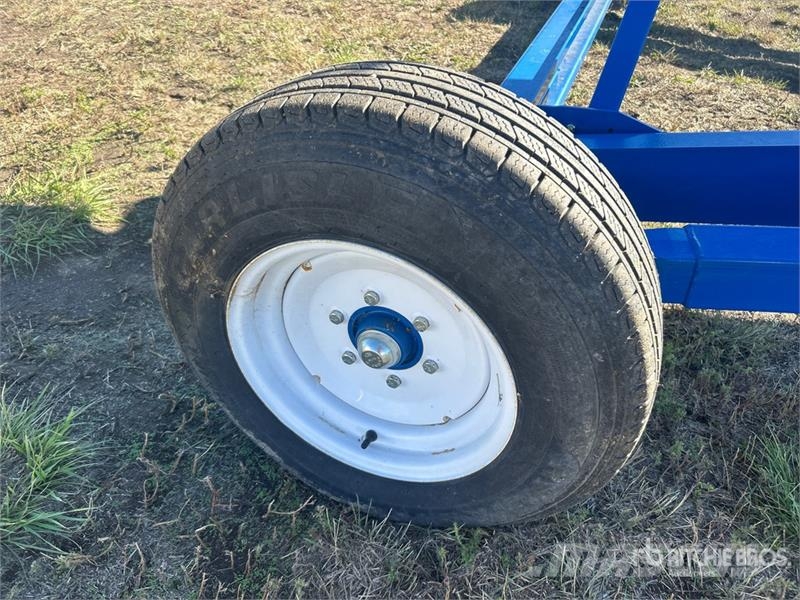 Brandt 1370HP 13 in x 70 ft Swing Grain Auger Транспортне обладнання