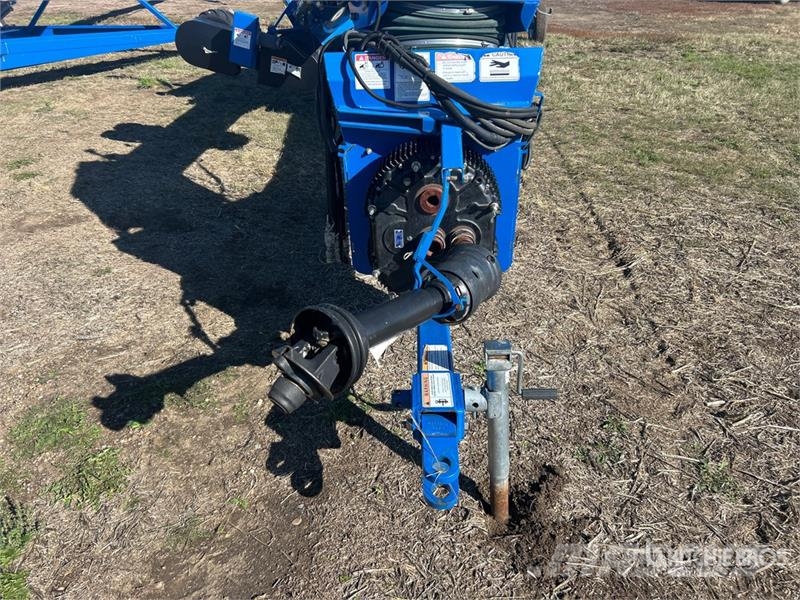 Brandt 1370HP 13 in x 70 ft Swing Grain Auger Транспортне обладнання