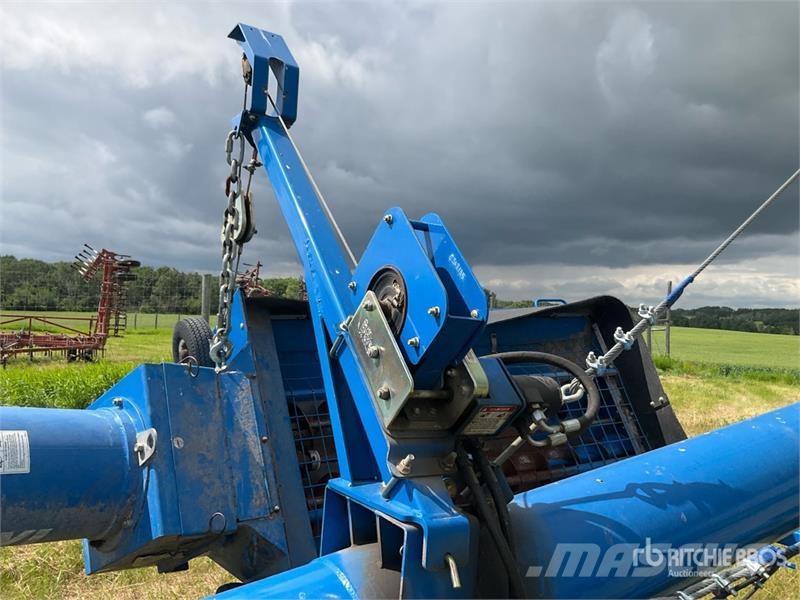 Brandt 1380 13 in x 80 ft Swing Grain Auger Conveying equipment