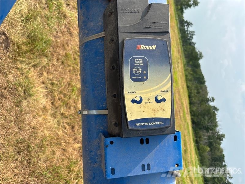 Brandt 1380 13 in x 80 ft Swing Grain Auger Conveying equipment