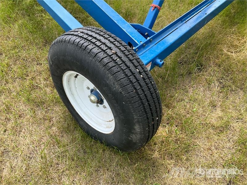 Brandt 1380 13 in x 80 ft Swing Grain Auger Conveying equipment