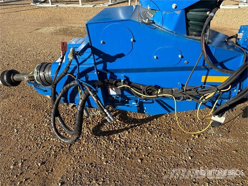 Brandt 1380-HP+ 13 in x 80 ft Swing Grain Auger Transportbånd