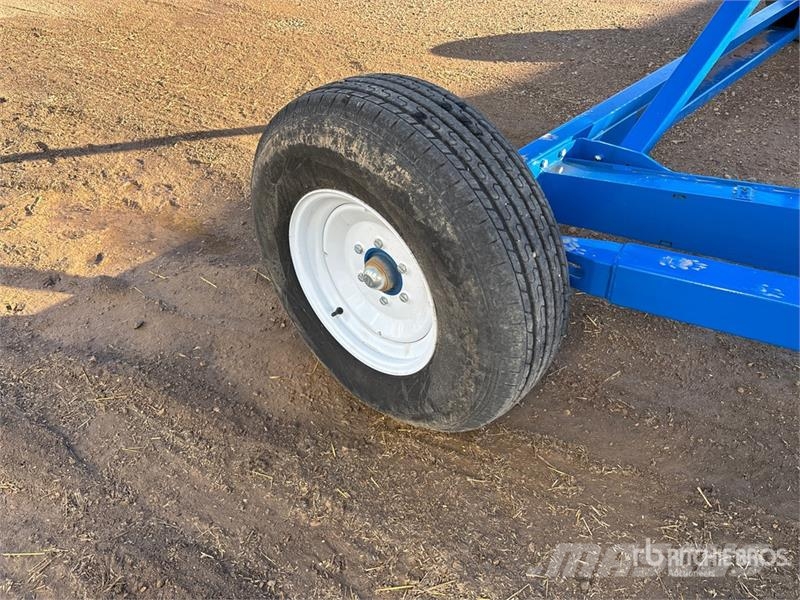 Brandt 1380-HP+ 13 in x 80 ft Swing Grain Auger Transportbånd
