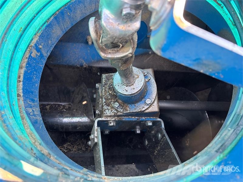 Brandt 1380-HP+ 13 in x 80 ft Swing Grain Auger Transportbånd