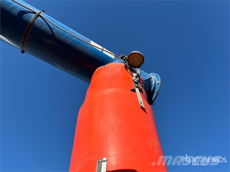 Brandt 1380-HP+ 13 in x 80 ft Swing Grain Auger Transportbånd