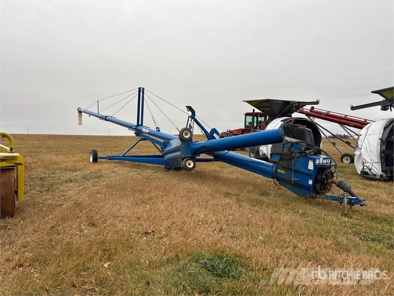 Brandt 1390 13 in x 110 ft Swing Grain Auger معدات نقل