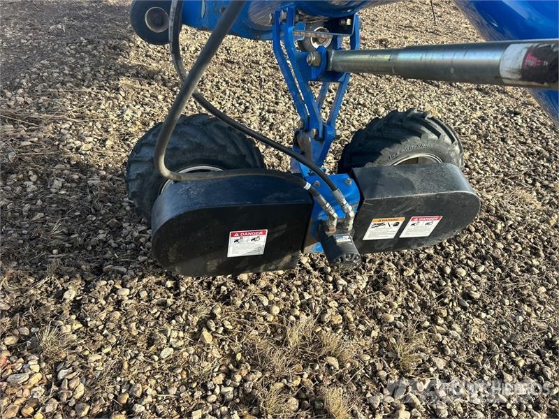 Brandt 1390 13 in x 90 ft Swing Grain Auger Transportna oprema