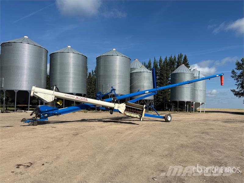 Brandt 1390 13 in x 90 ft Swing Grain Auger Material de transporte