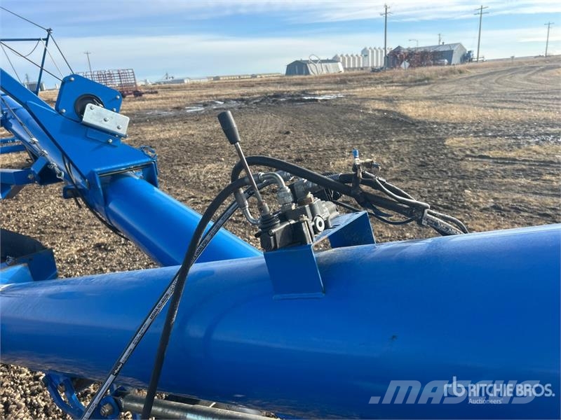 Brandt 1390 13 in x 90 ft Swing Grain Auger Transportna oprema