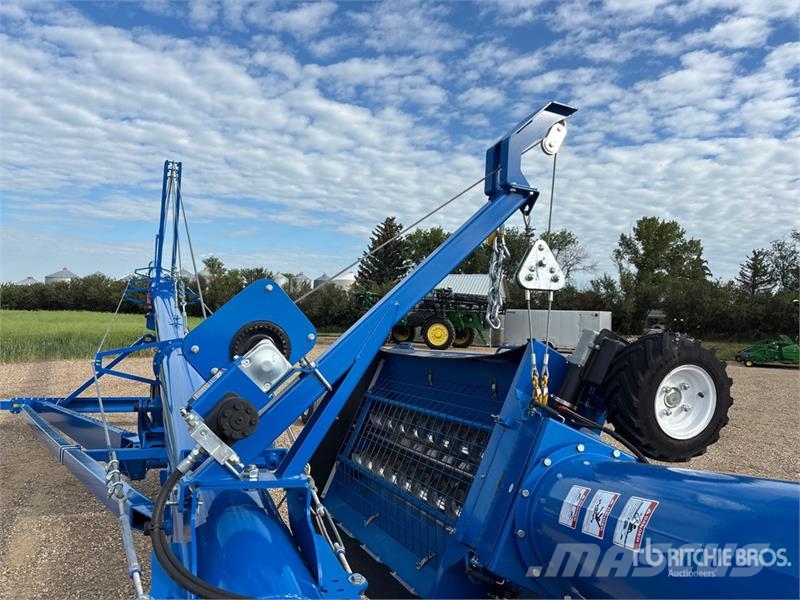 Brandt 1390-HP+ 13 in x 90 ft Swing Grain Auger Material de transporte
