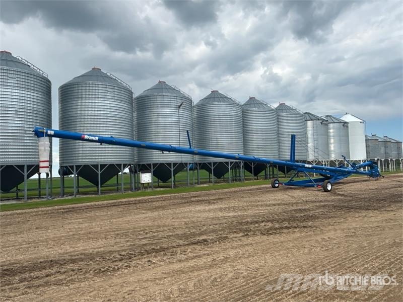 Brandt 1390 HP 13 in x 90 ft Swing Grain Auger Material de transporte