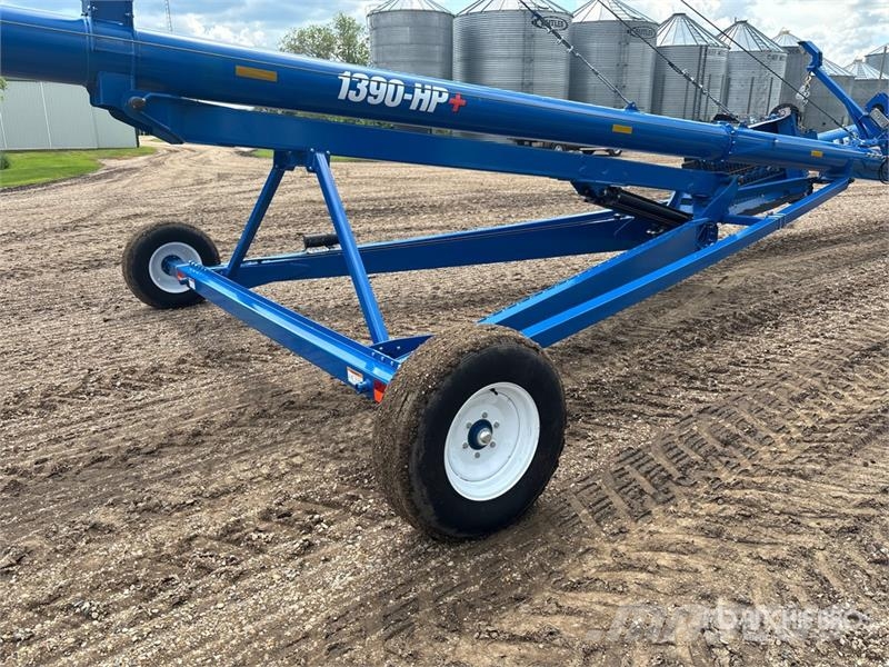 Brandt 1390 HP 13 in x 90 ft Swing Grain Auger Material de transporte