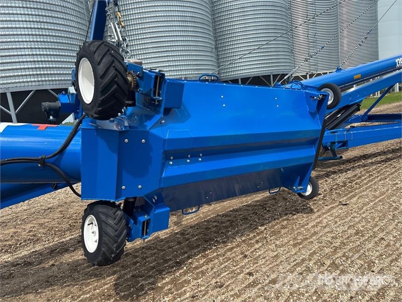 Brandt 1390 HP 13 in x 90 ft Swing Grain Auger Material de transporte