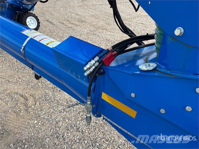 Brandt 1390-HP+ 13 in x 90 ft Swing Grain Auger Material de transporte