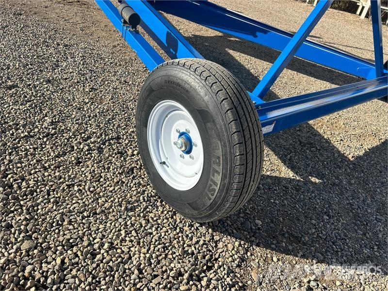 Brandt 1390 HP 13 in x 90 ft Telescopic Swing Grain Auger 운반 장비