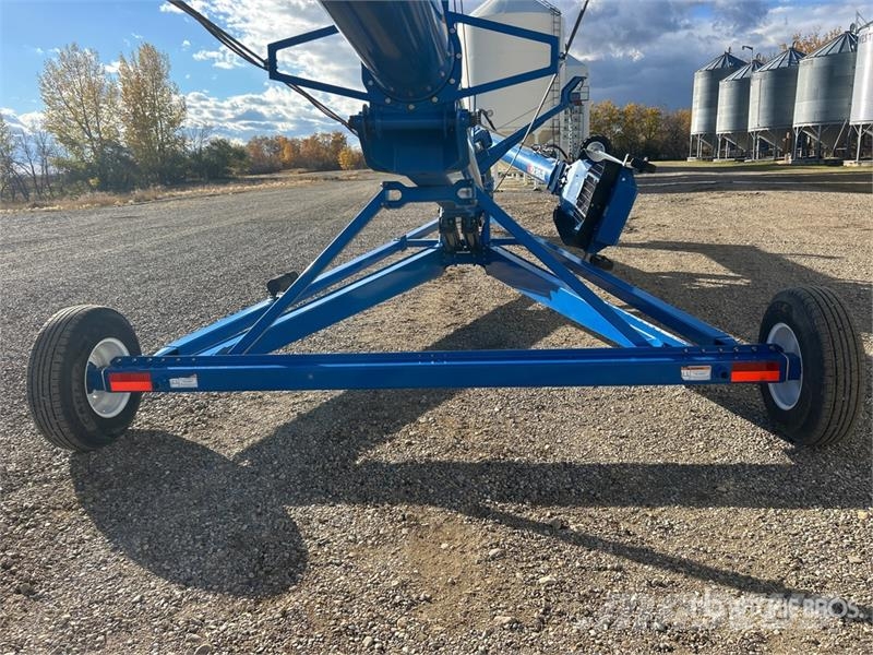Brandt 1390 HP 13 in x 90 ft Telescopic Swing Grain Auger 운반 장비