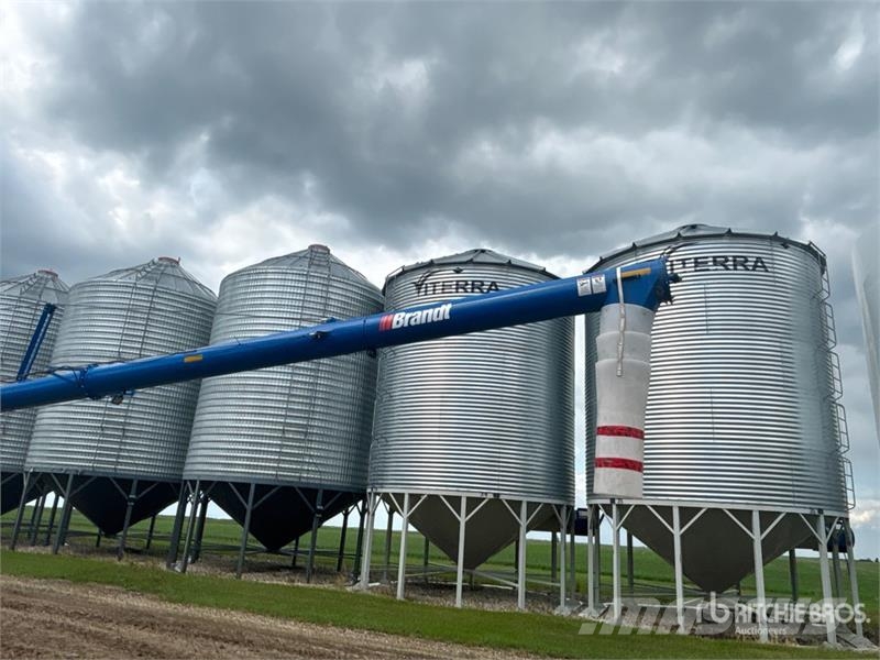 Brandt 1390 HP 13 in x 90 ft Swing Grain Auger Material de transporte