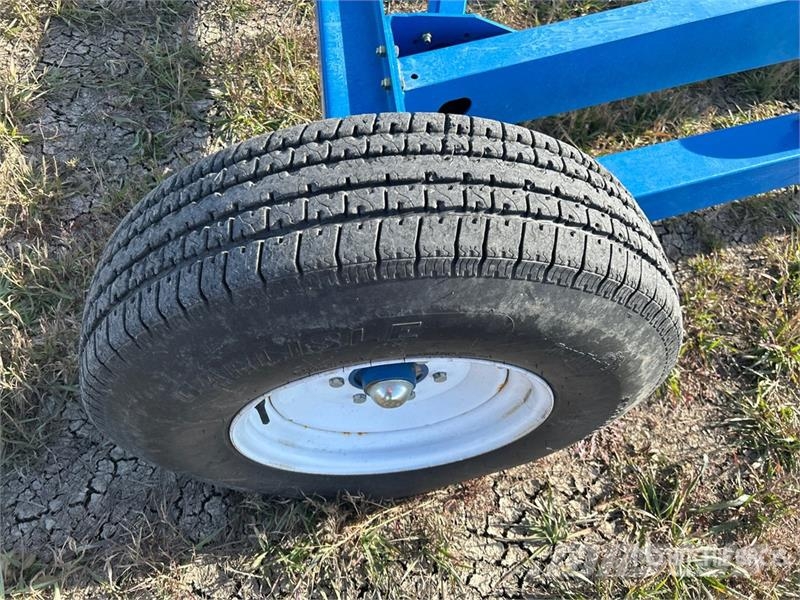Brandt 1390 HP 13 in x 90 ft Swing Grain Auger Transportna oprema