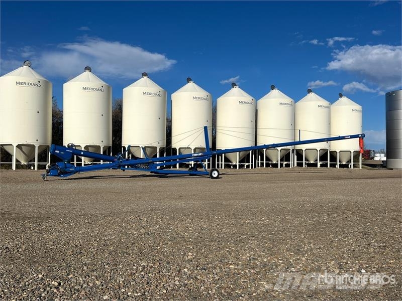 Brandt 1390 HP 13 in x 90 ft Telescopic Swing Grain Auger 운반 장비