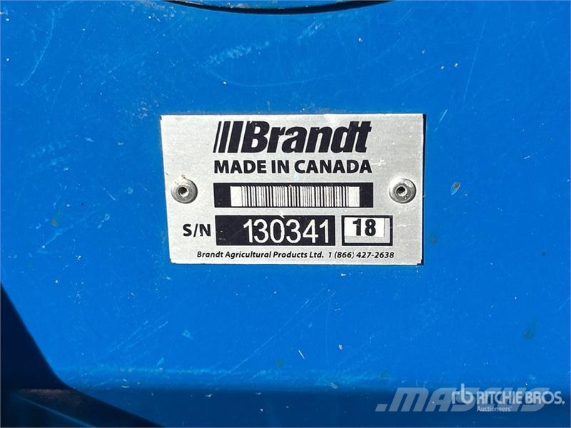 Brandt 1390 HP 13 in x 90 ft Telescopic Swing Grain Auger 운반 장비