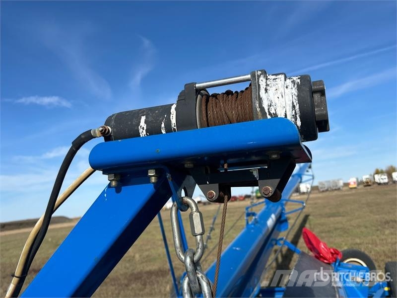 Brandt 1390 HP 13 in x 90 ft Swing Grain Auger Transportna oprema