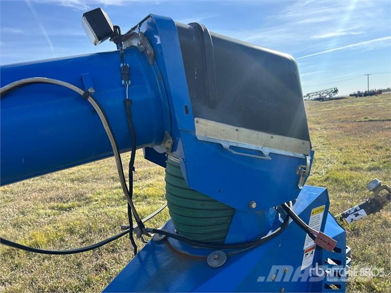Brandt 1390 HP 13 in x 90 ft Swing Grain Auger Transportna oprema