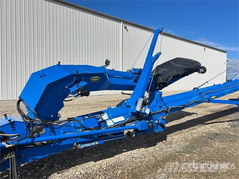 Brandt 15100A 15 in x 100 ft Swing Grain Conveyor Transportbånd