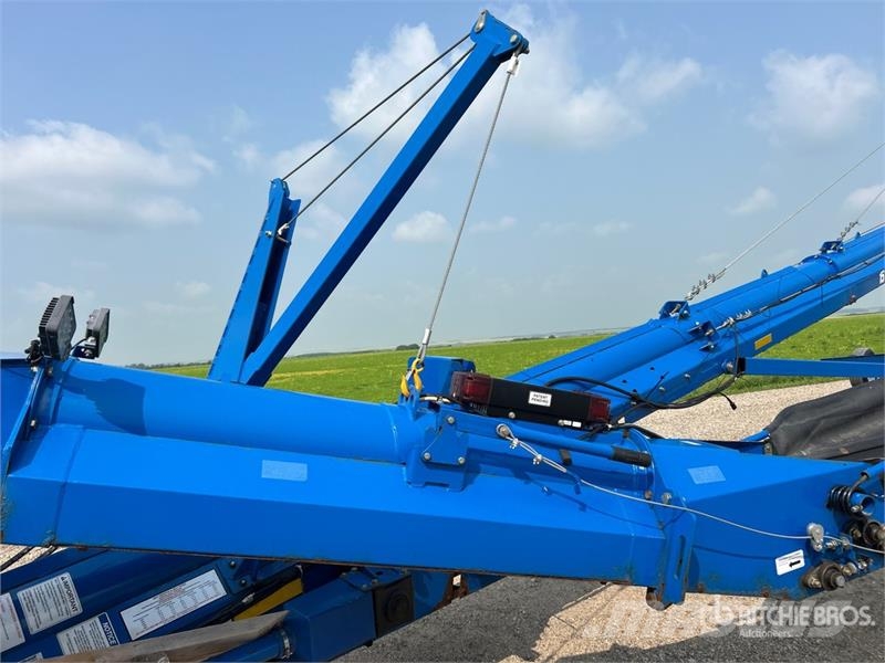 Brandt 15100A 15 in x 100 ft Swing Grain Conveyor Transportna oprema