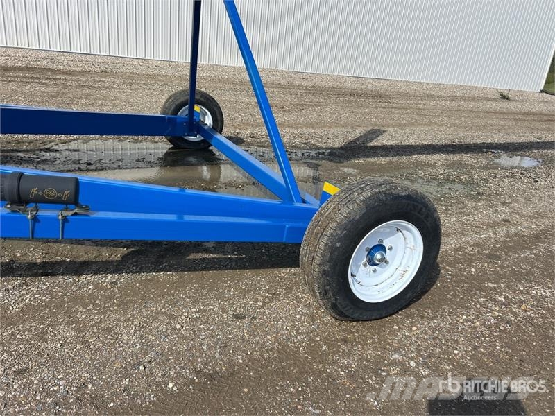 Brandt 15100A 15 in x 100 ft Swing Grain Conveyor Transportbånd