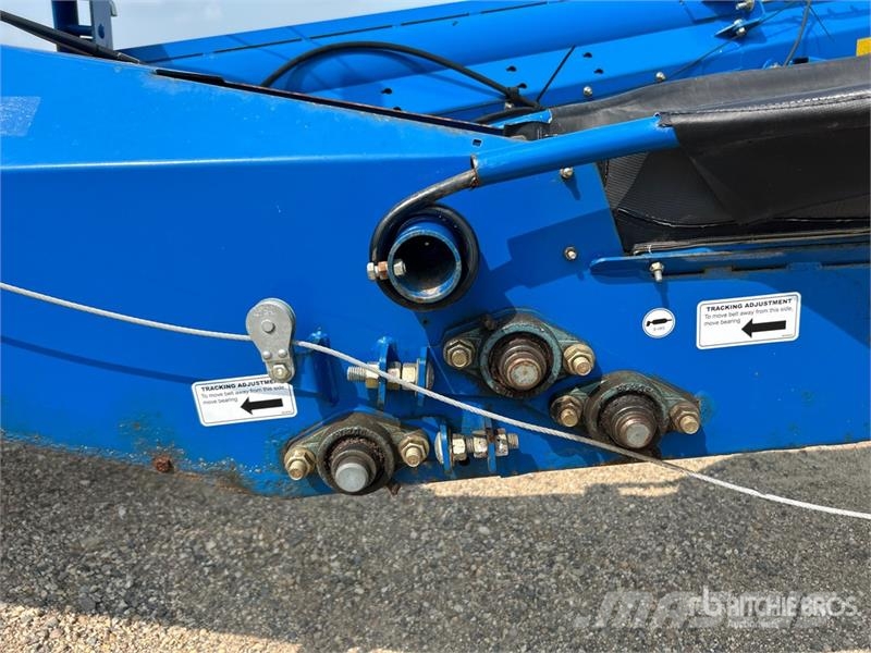 Brandt 15100A 15 in x 100 ft Swing Grain Conveyor Transportna oprema