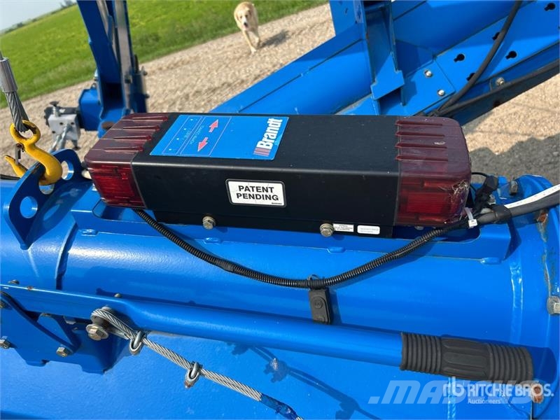 Brandt 15100A 15 in x 100 ft Swing Grain Conveyor Transportna oprema