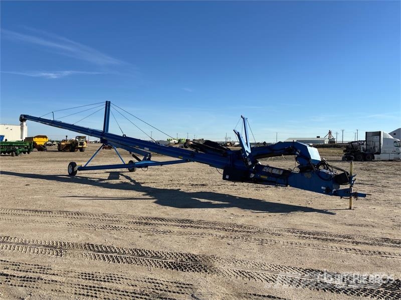 Brandt 1590A 15 in x 90 ft Swing Grain Conveyor معدات نقل